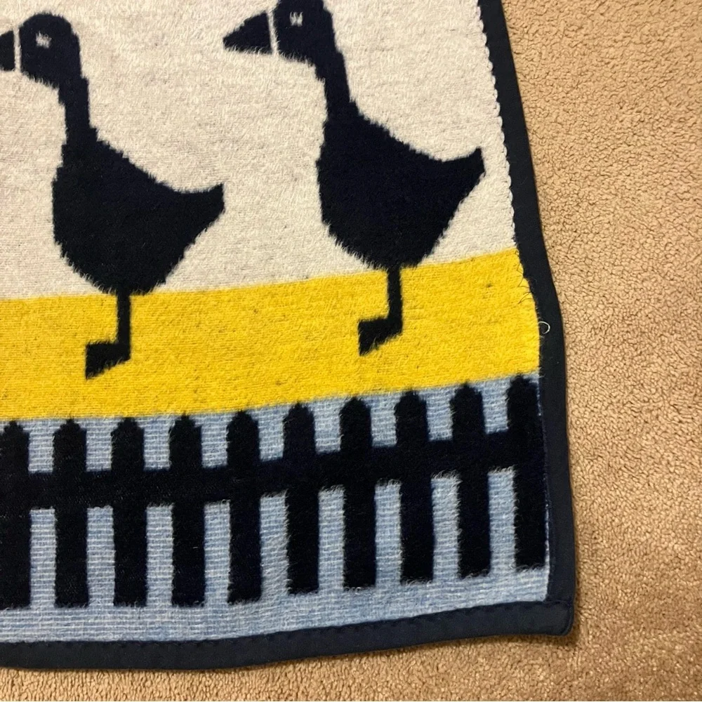 VTG 1986 Vuteks for‎ Crown Crafts Farm Animal Blanket Heavy Fleece 55x70
